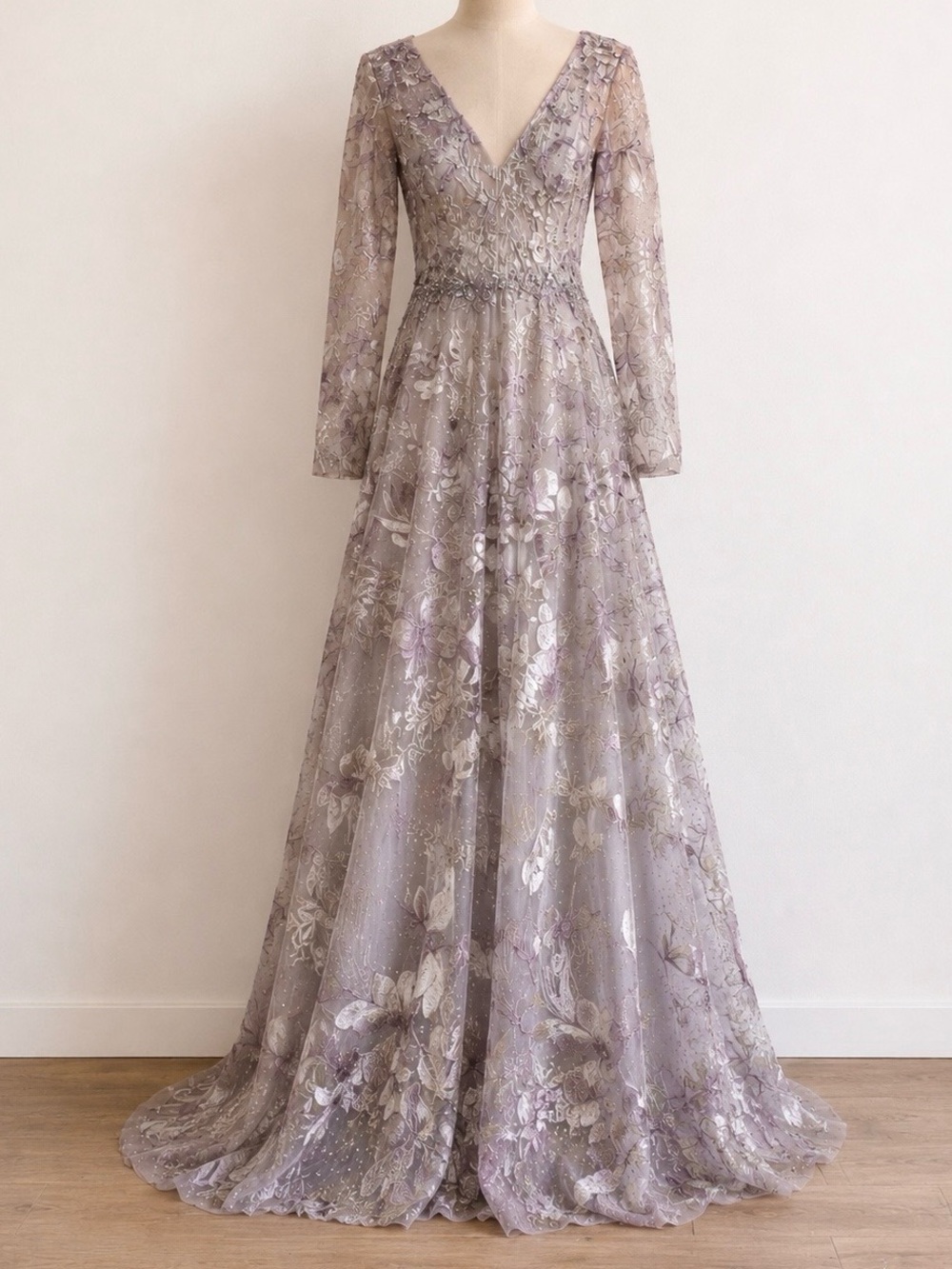 Mac Duggal 20214 Long Sleeve Formal Evening Dress in Vintage Lilac size 8